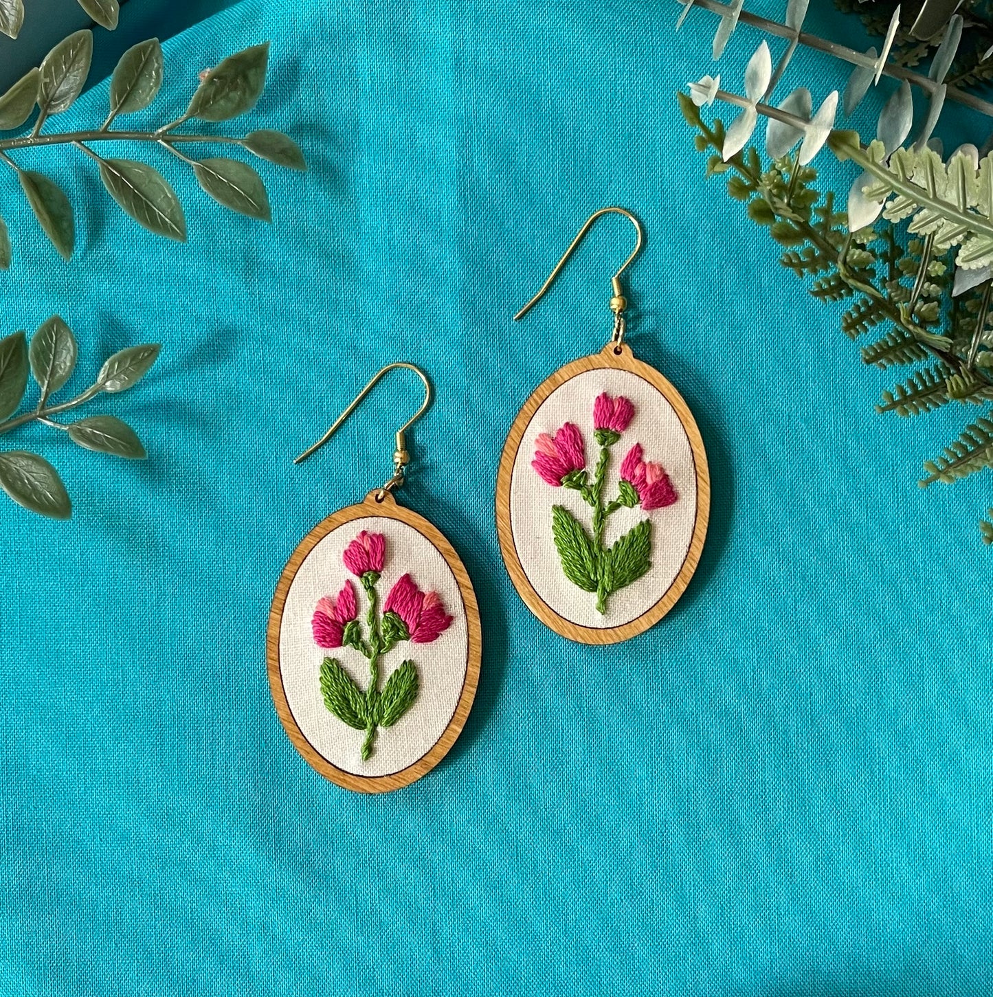 The Lillie | Sweet Pea Dangle Earrings (April)
