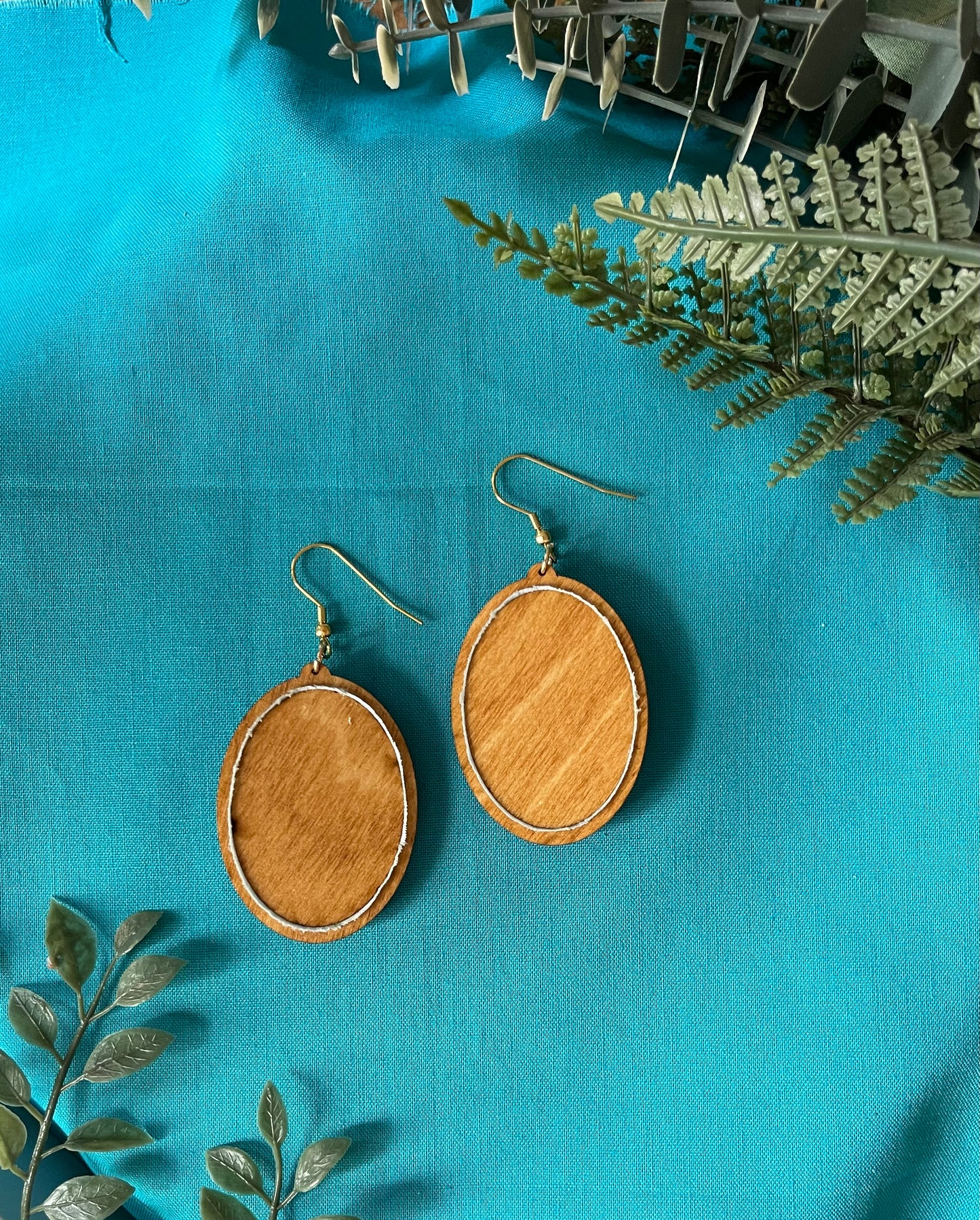 The Daphne | Daffodil Dangle Earrings (March)