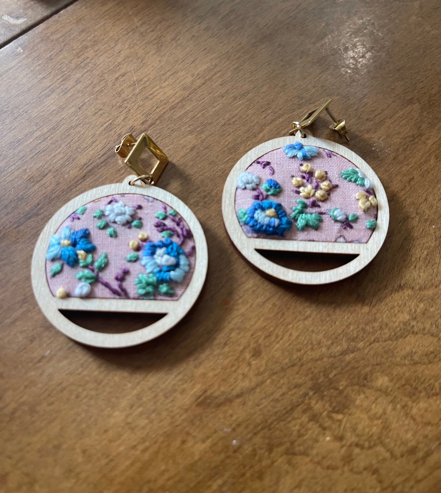The Eliza | Petite Floral Dangle Earrings