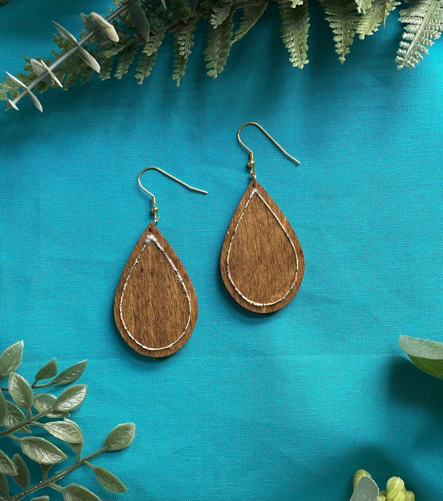 The Hannah | Petite Flower & Stem Dangles