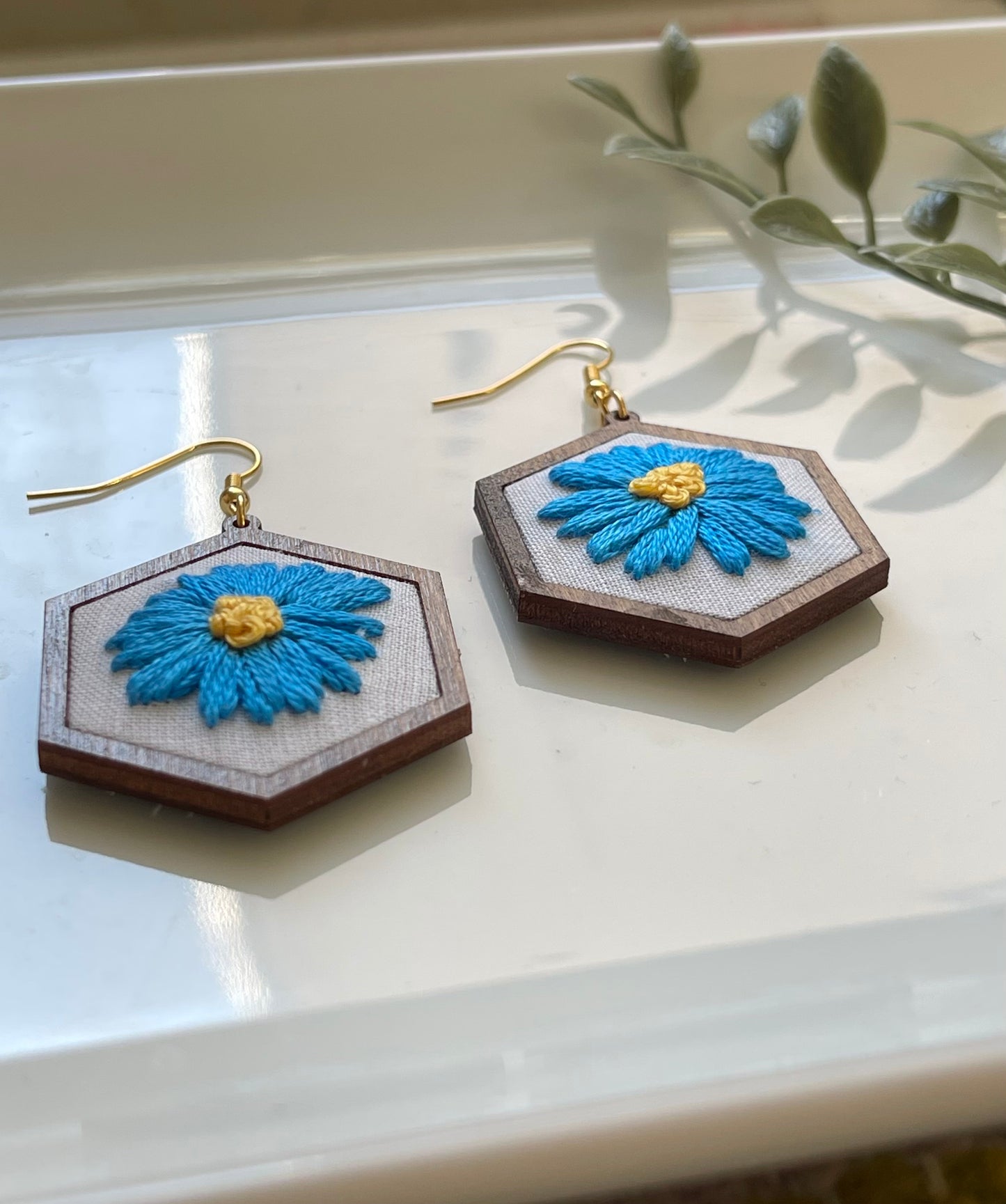 The Jenny | Daisy Dangle Earrings