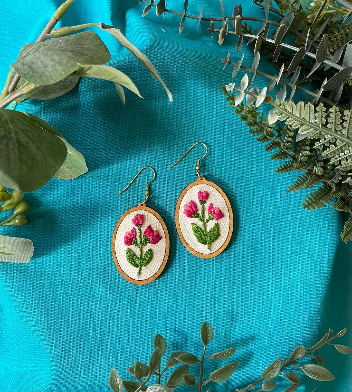 The Lillie | Sweet Pea Dangle Earrings (April)
