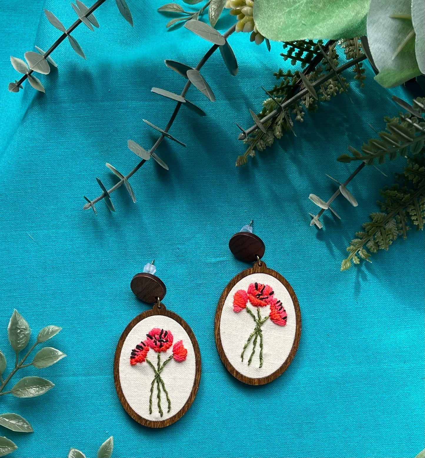 The Mia | Poppy Dangle Earrings (August)