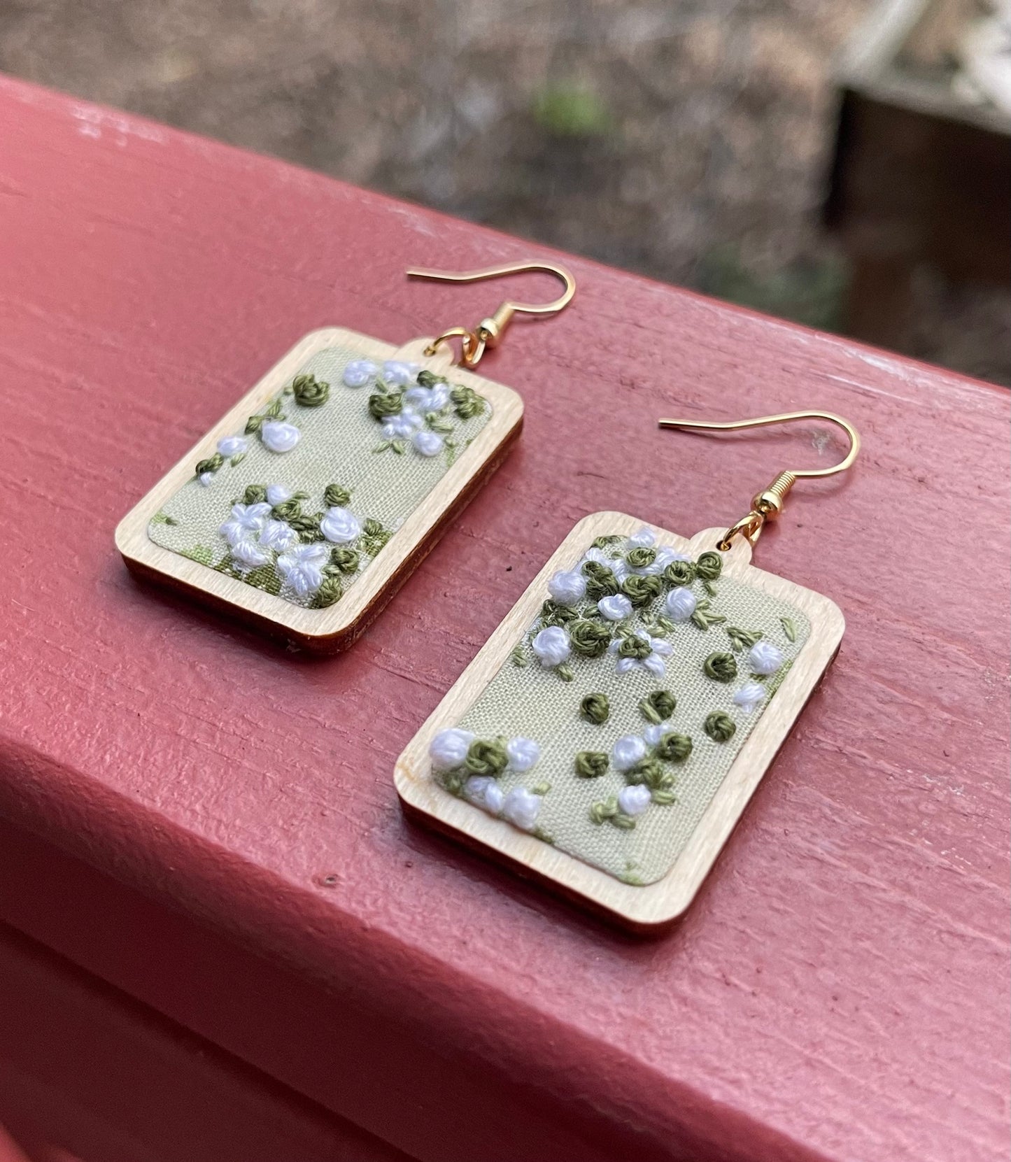 The Lindsay | Green Micro Floral Dangles