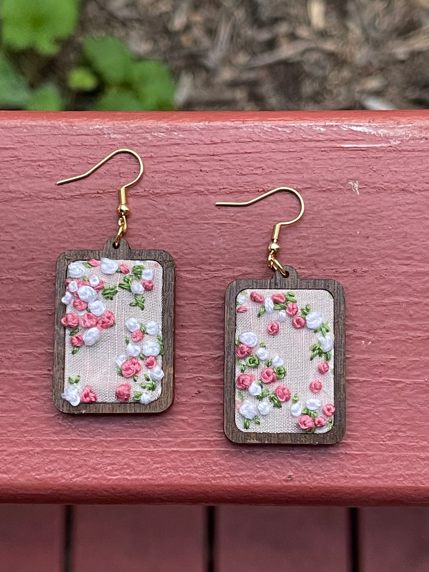 The Catheryn | Pink Micro Floral Dangles