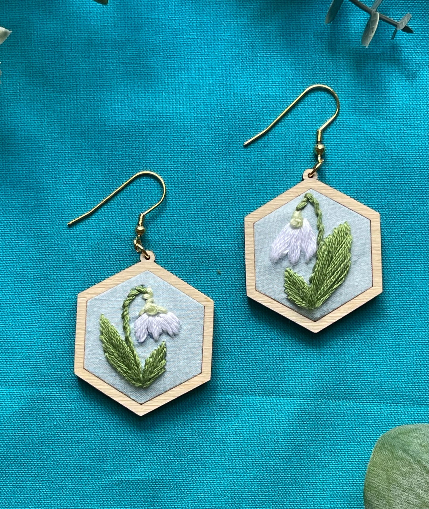 The Carrie | Snowdrop Dangle Earrings (January)