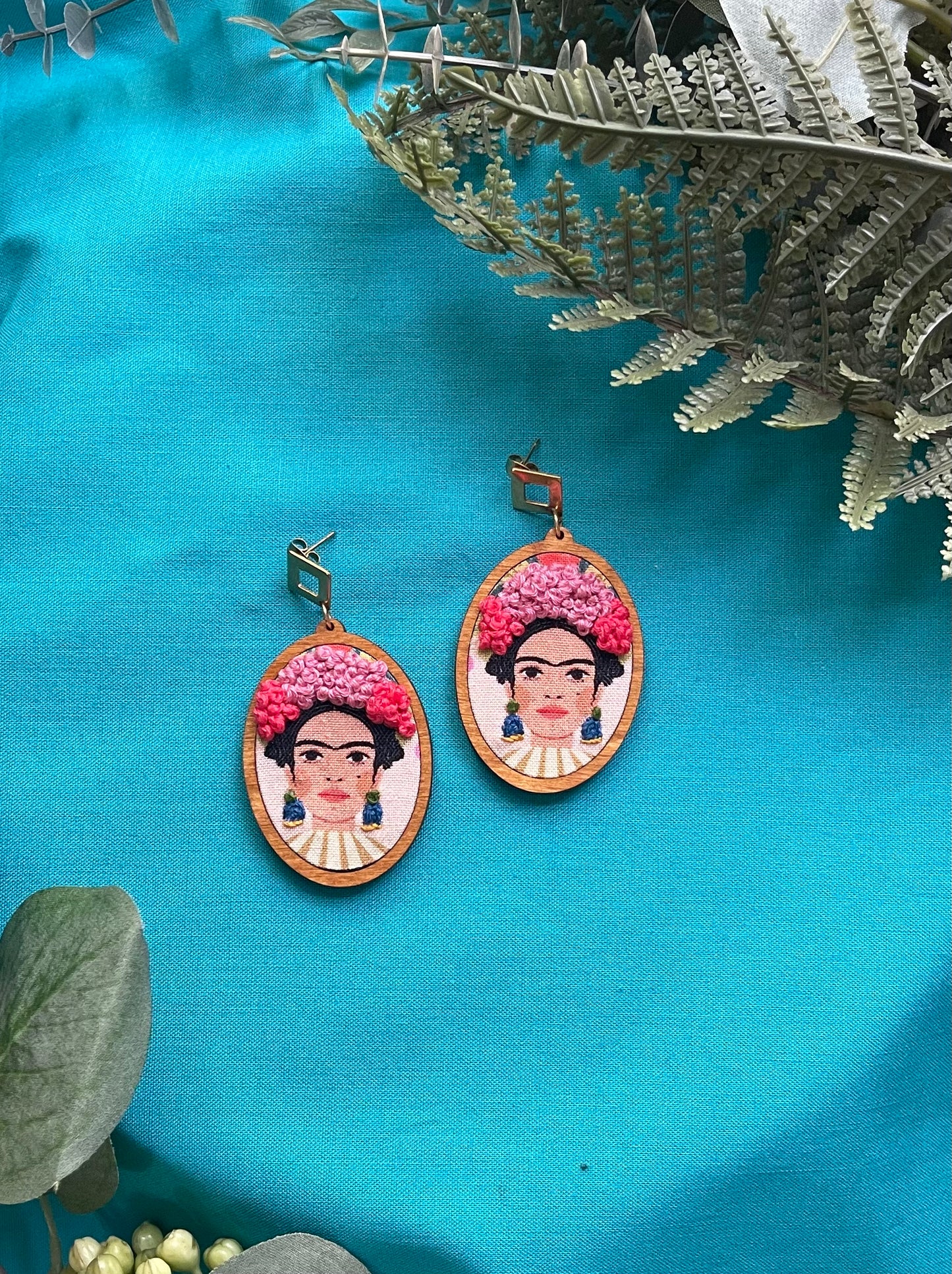 The Frida | Oval Dangle Earrings