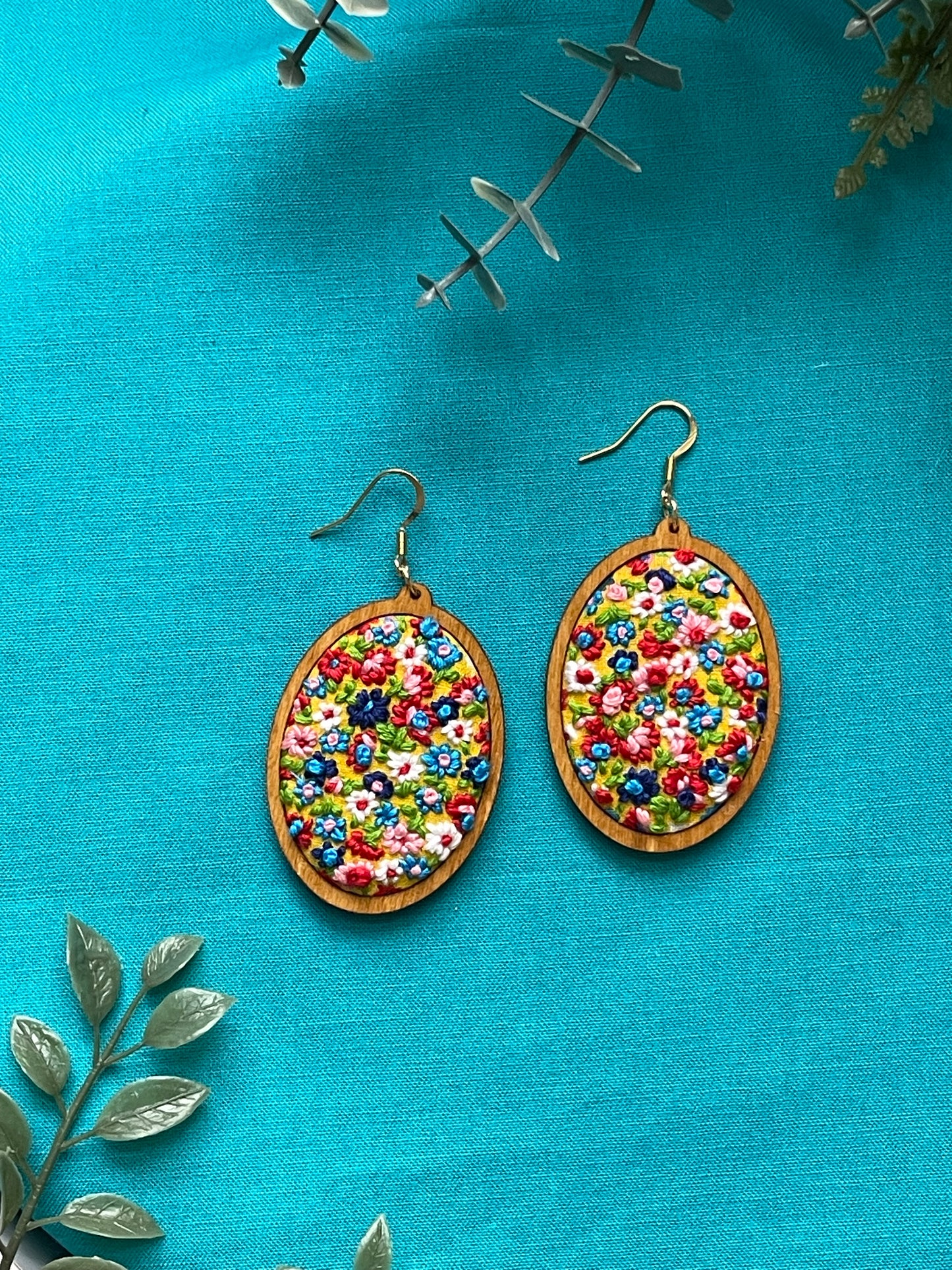 The Cartha | Vibrant Vintage Floral Dangles