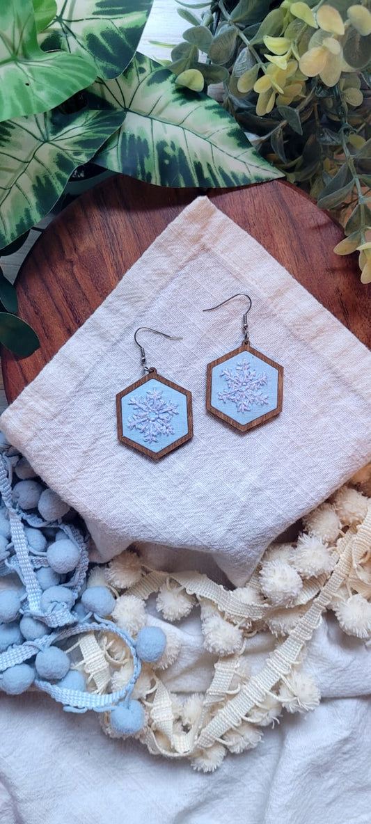 The Sarah | Snowflake Dangle Earrings